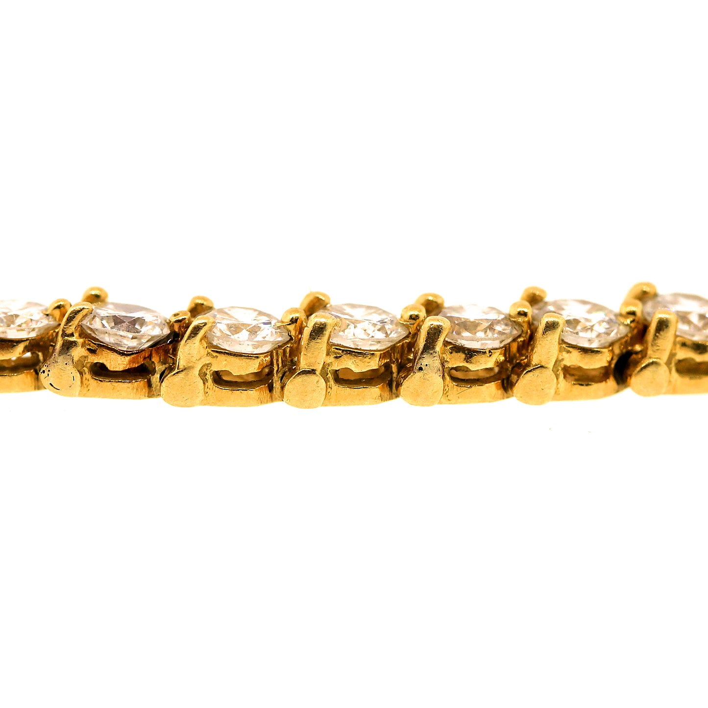 Classic Round Diamond Tennis Bracelet in 18k Gold