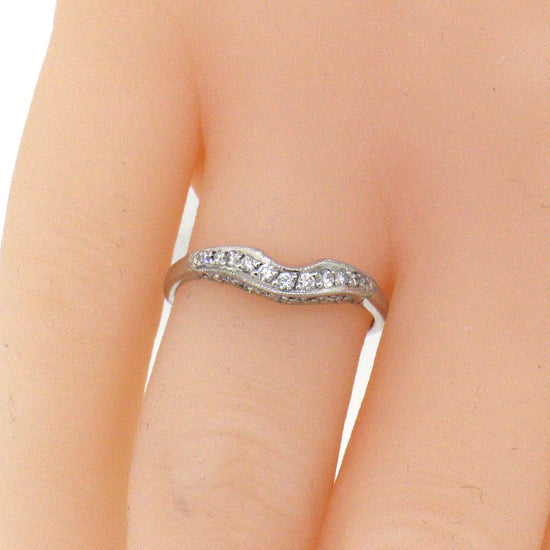 Tacori Platinum V-Shape Diamond Band Ring