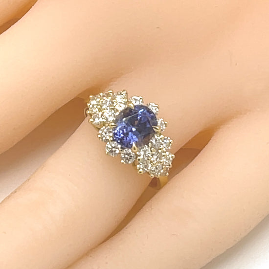 Estate 18 kt Yellow Gold Tanzanite and Diamond Ring