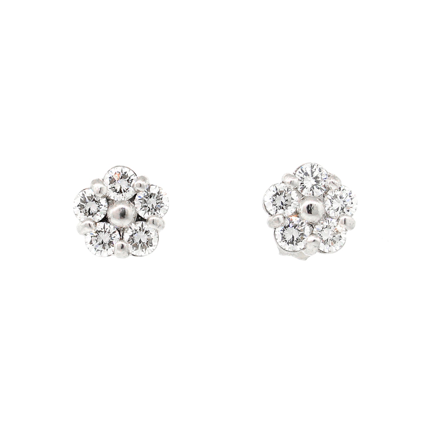 18 kt White Gold Cluster Diamond Floral Earrings